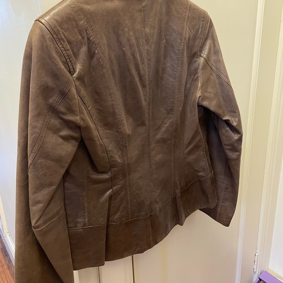 Brown leather jacket, size 8 - Picture 2 of 3